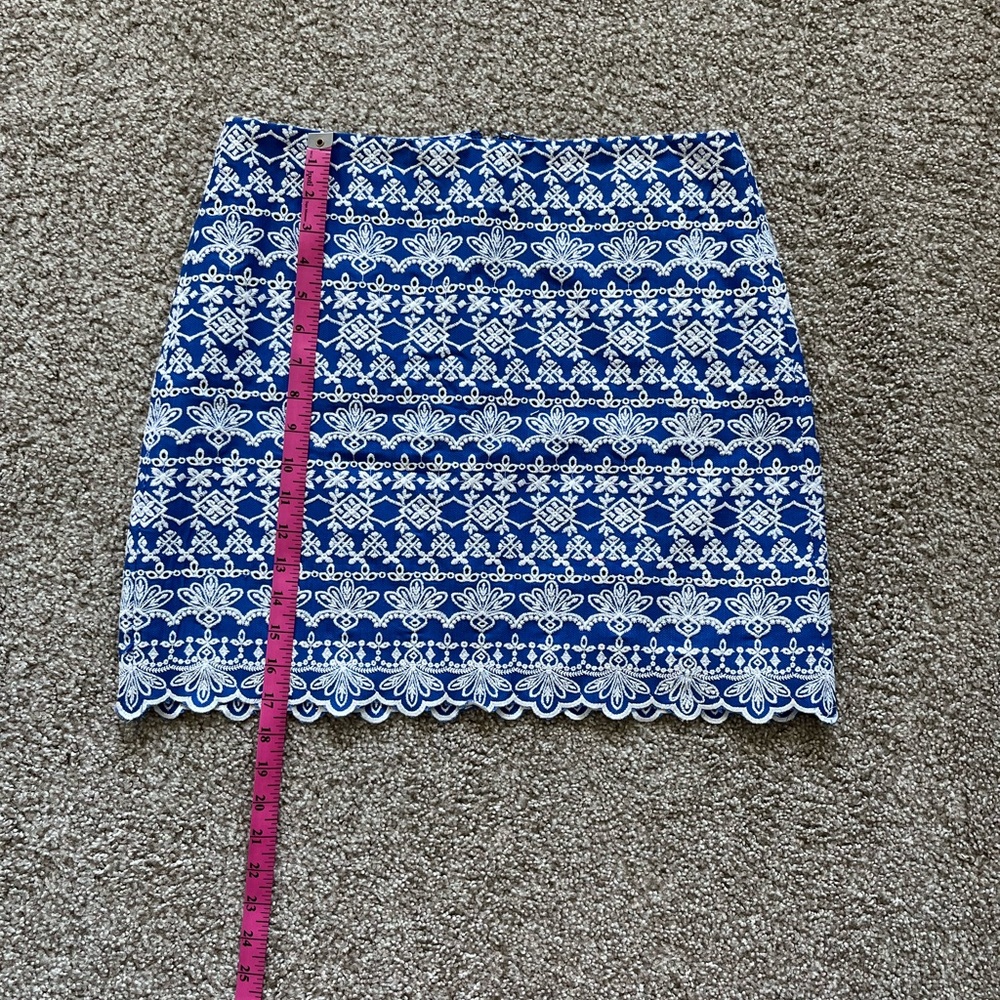 LOFT blue and white embroidered skirt - Picture 5 of 7